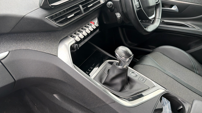 Peugeot 3008 1.2 PureTech Allure Premium+ 5dr Petrol Estate